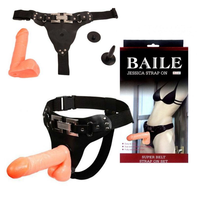 17077 ULTRA PASSIONATE HARNESS 15 CM 6” FALLO REALISTICO INDOSSABILE PER LEI